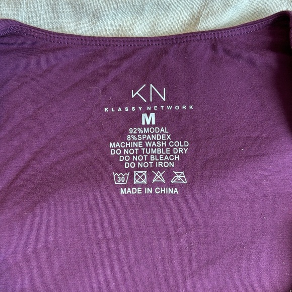 Klassy Network LONG SLEEVE SQUARE NECK BRAMI in Plum - Picture 5 of 9